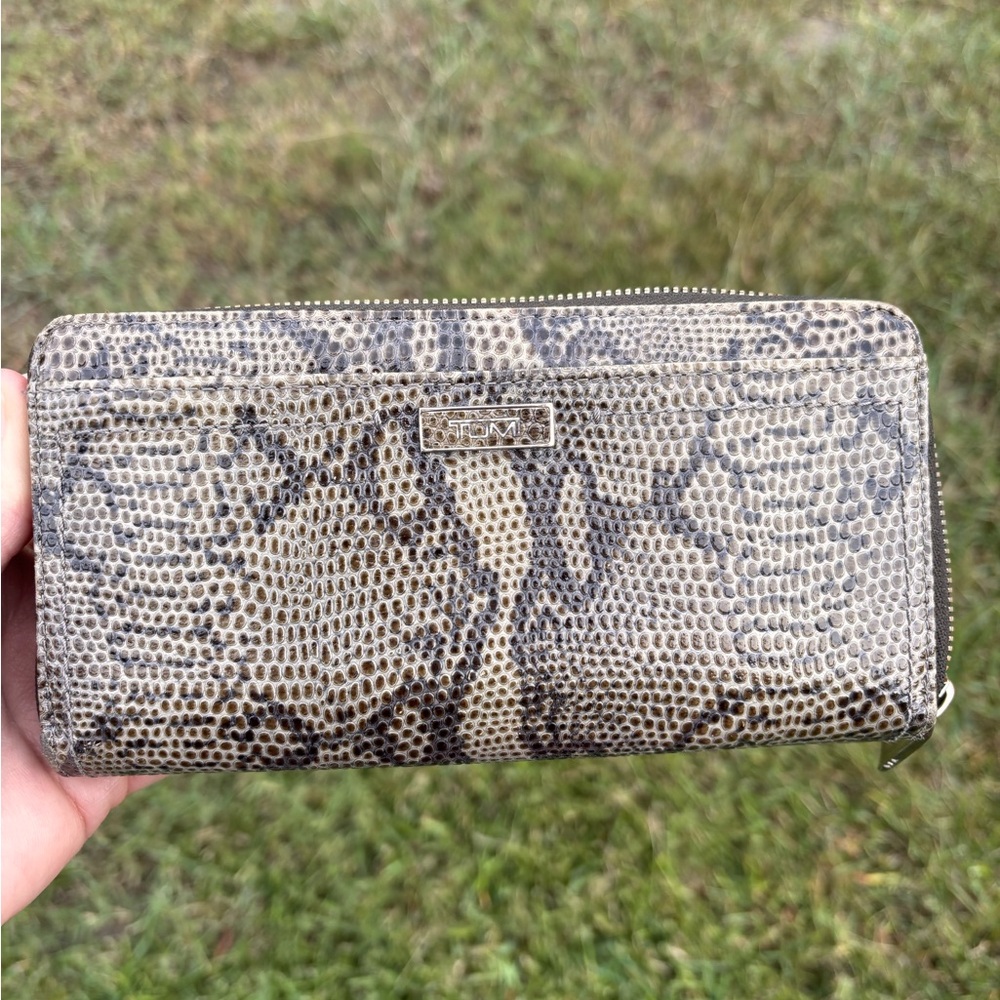Tumi Zip Around Snake Skin Accordion Style Leather Wallet